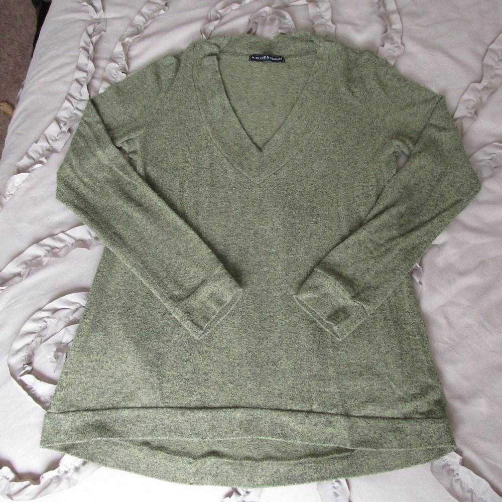 Harlowe & Graham lightweight pullover sweatshirt